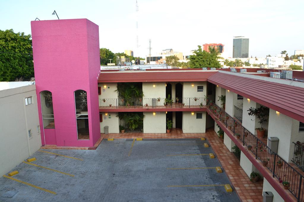 Hotel Villa Del Sol Expo Guadalajara Bagian luar foto