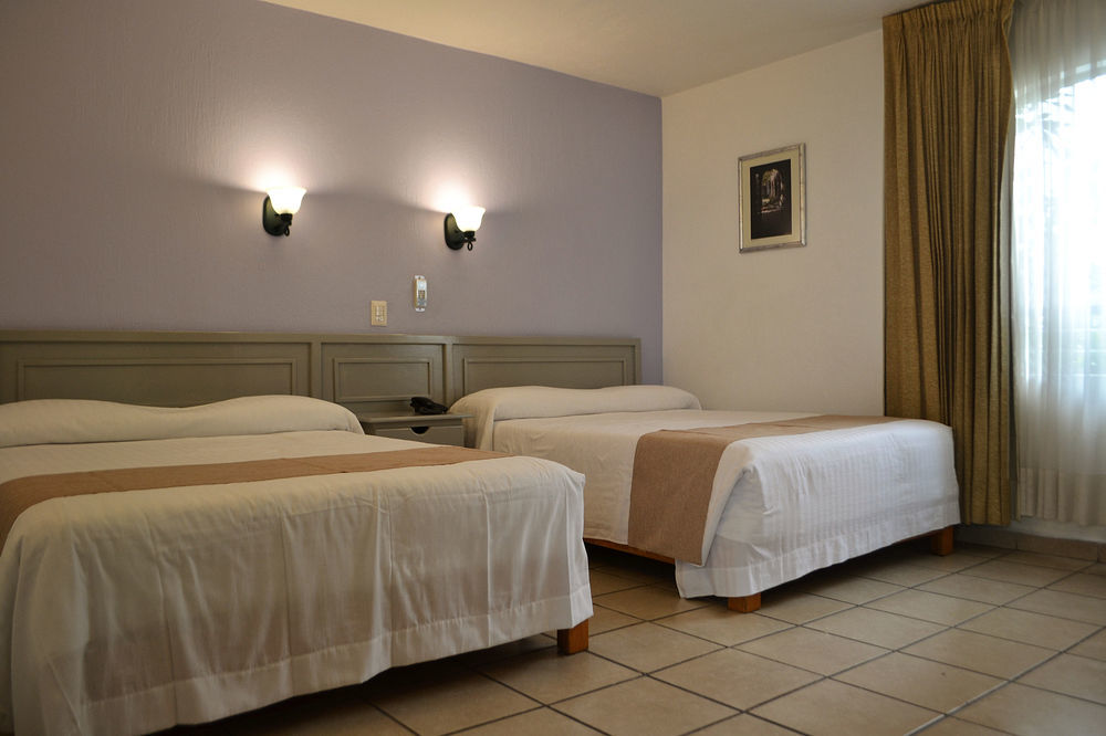 Hotel Villa Del Sol Expo Guadalajara Bagian luar foto