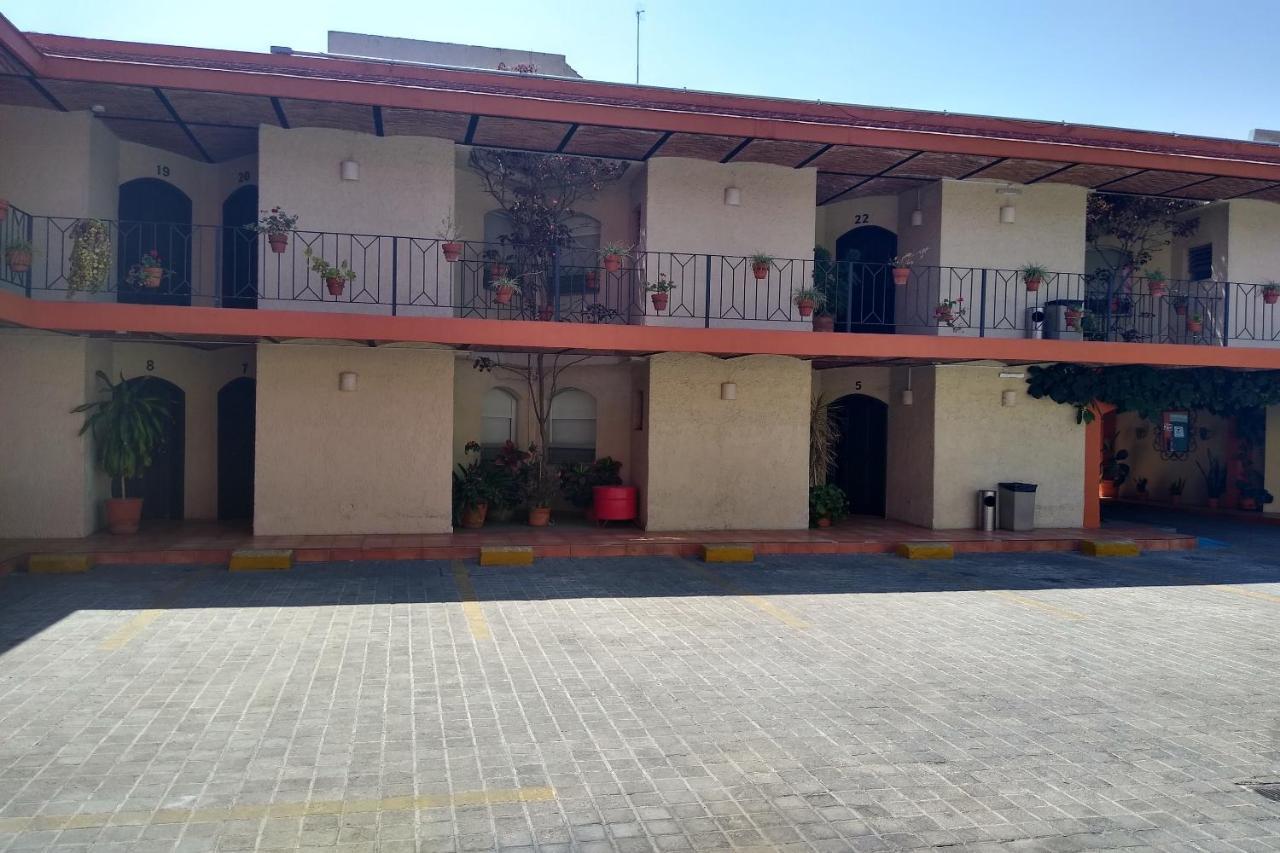 Hotel Villa Del Sol Expo Guadalajara Bagian luar foto